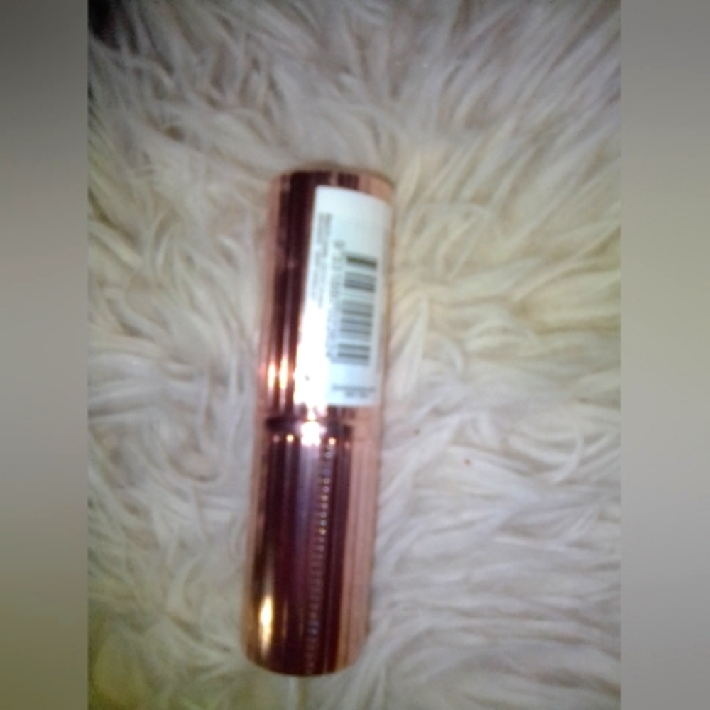 Rose Gold Lipstick Tube mco shade very Shelley lip stick bnwt